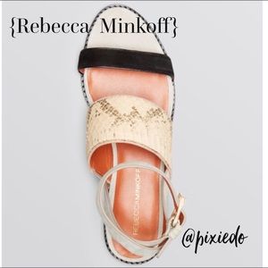 ❗NEW❗ {Minkoff} Serena Sandals
